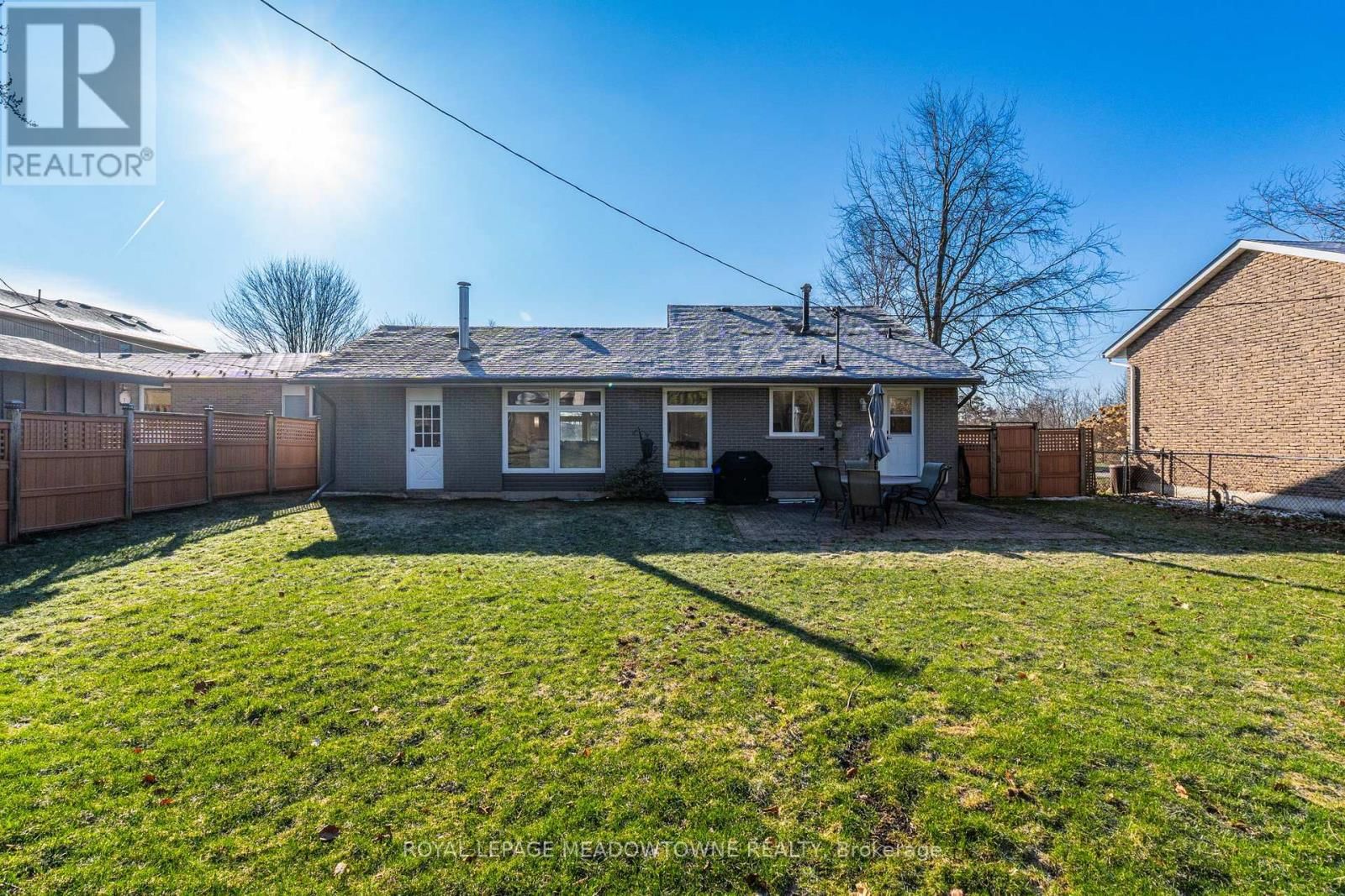 73 ELIZABETH DRIVE Image 26