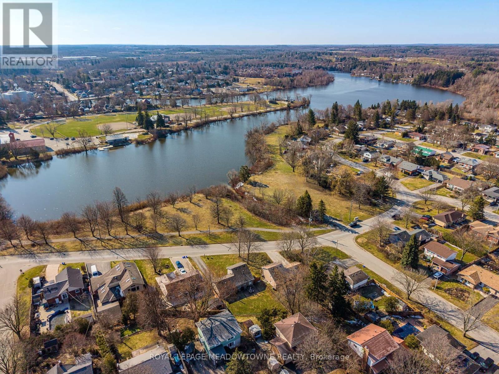 73 ELIZABETH DRIVE Image 30