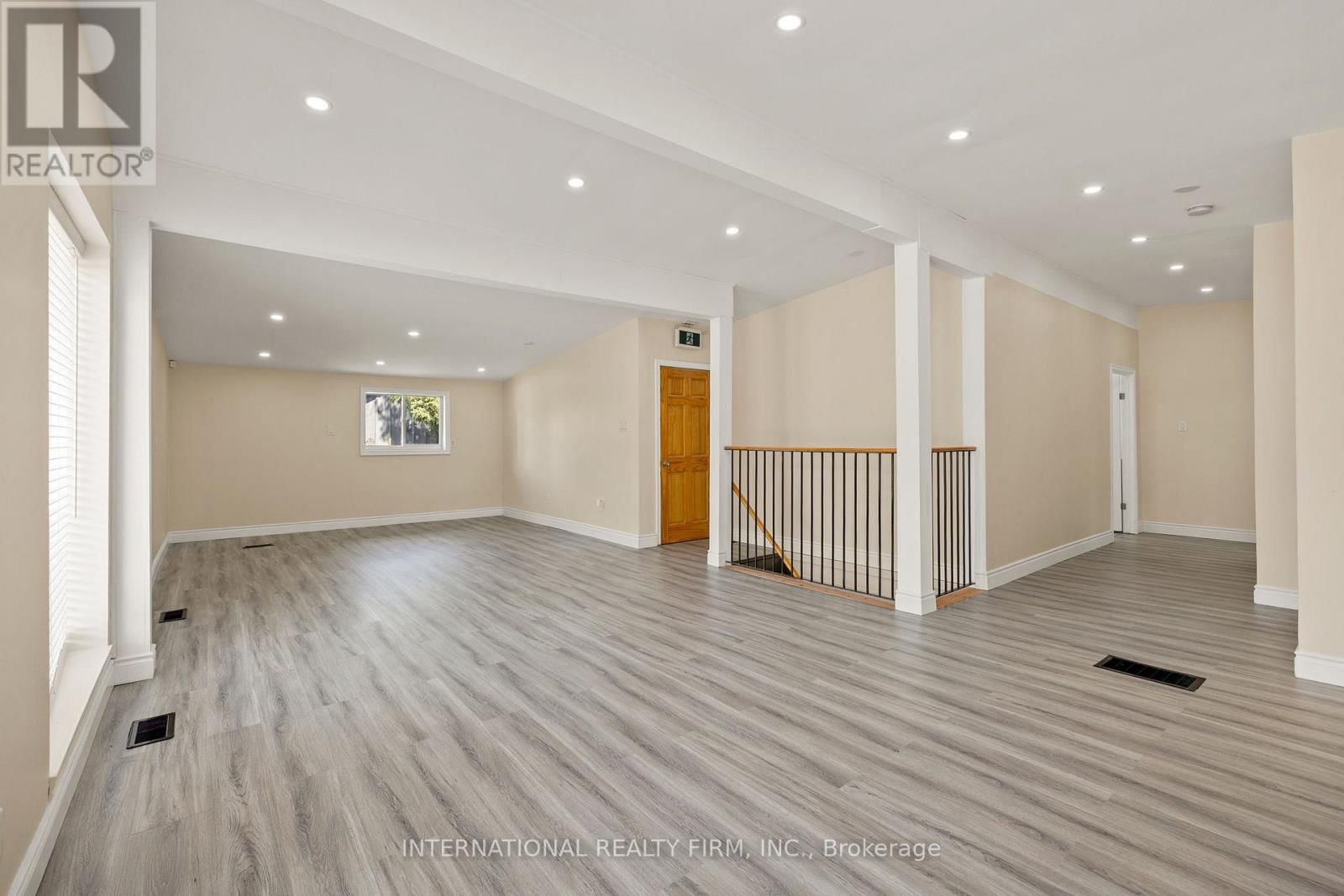 304 BROADWAY Image 24