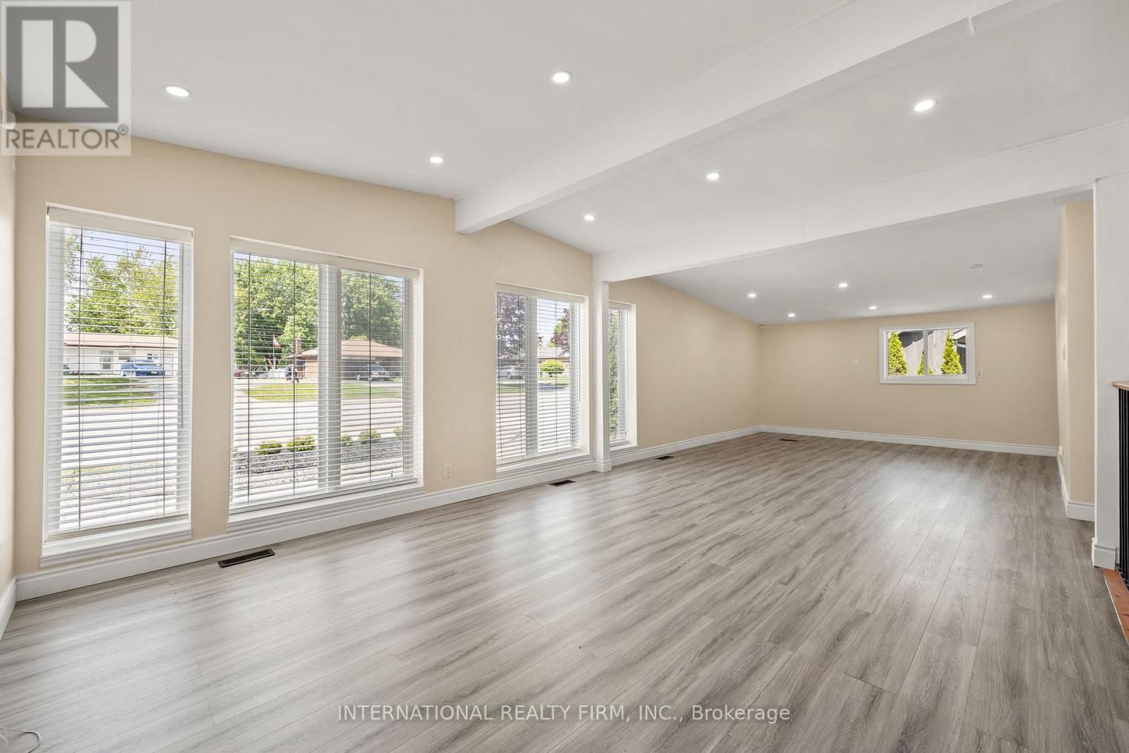 304 BROADWAY Image 26