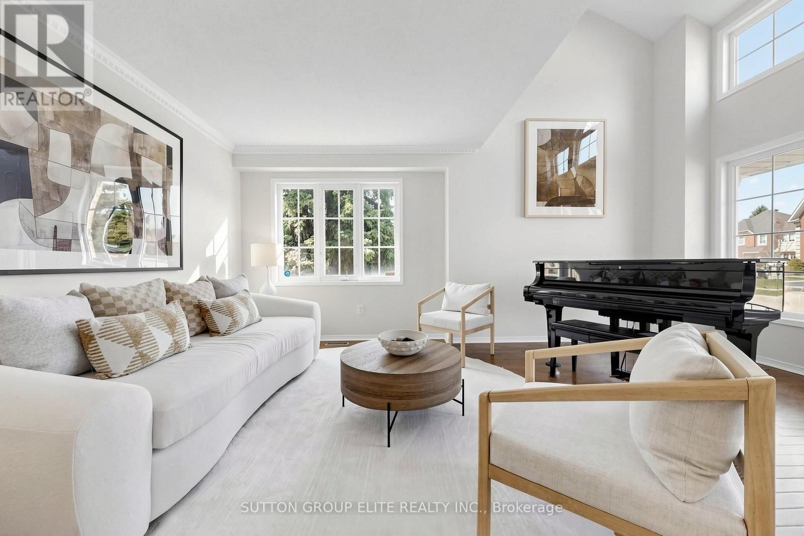 2768 PEACOCK DRIVE Image 4