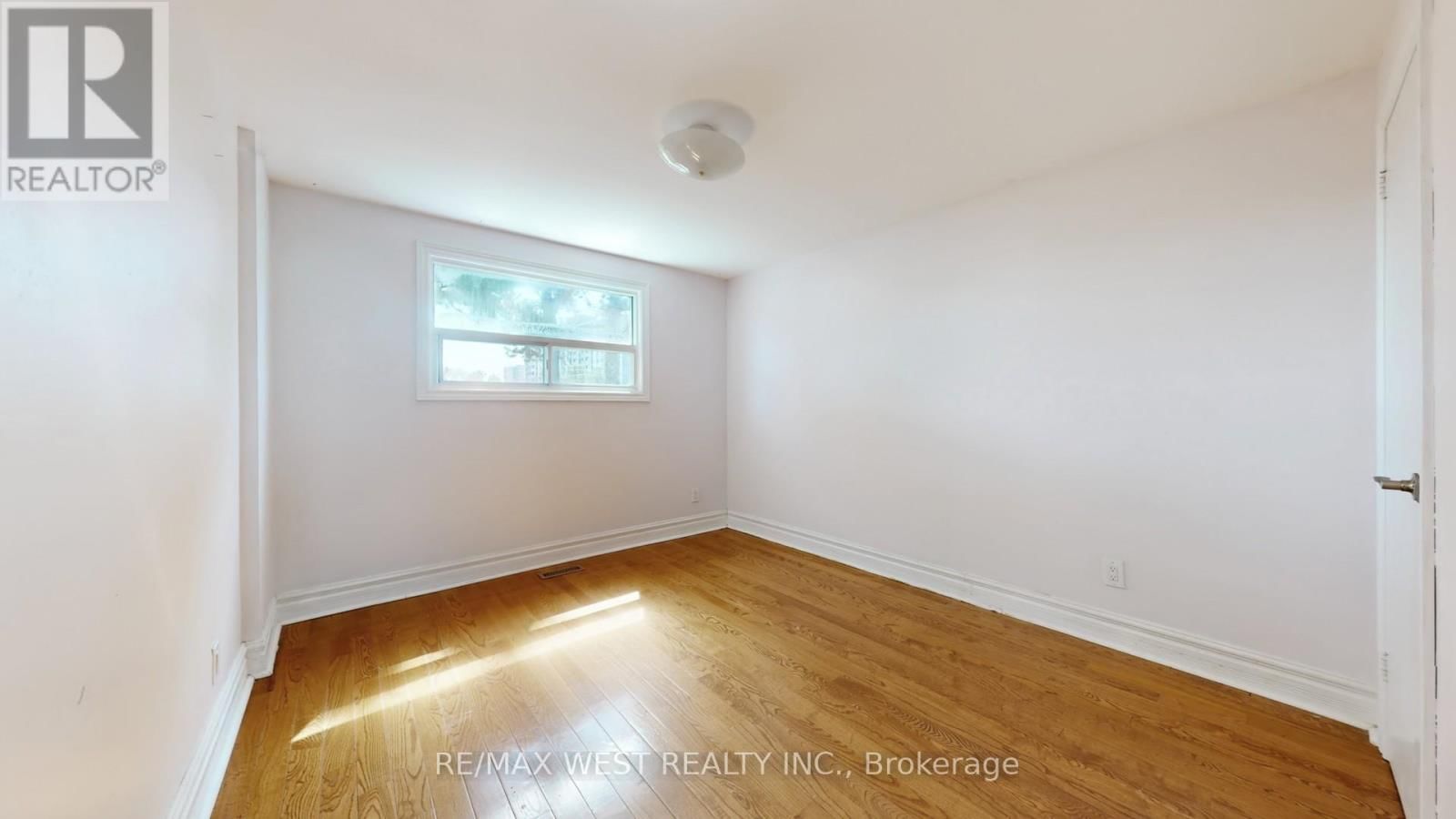 47 TOBERMORY DRIVE Image 17