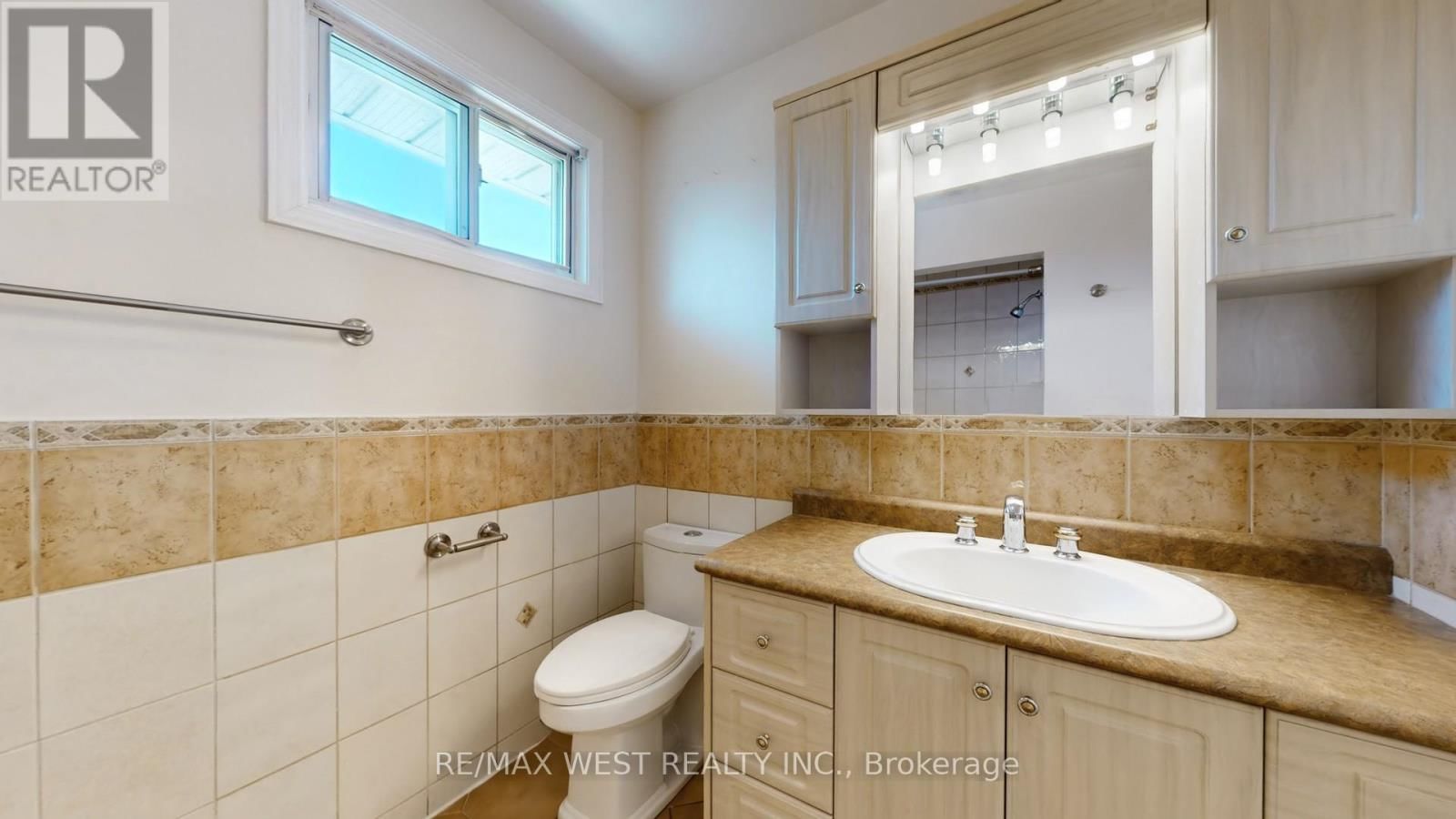 47 TOBERMORY DRIVE Image 19