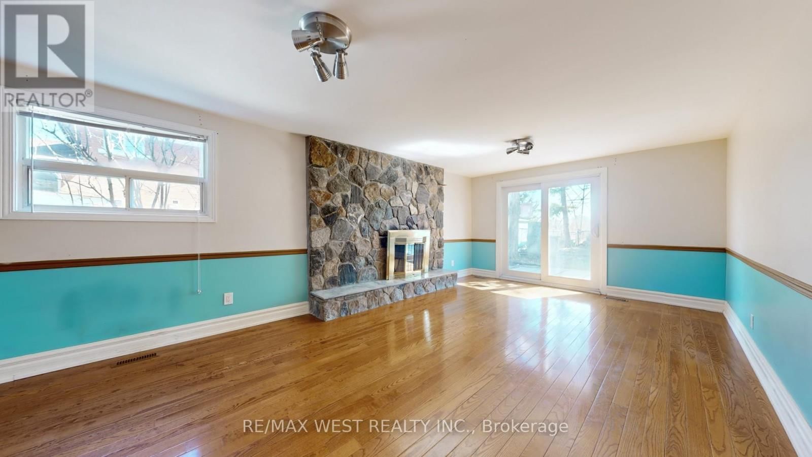 47 TOBERMORY DRIVE Image 20