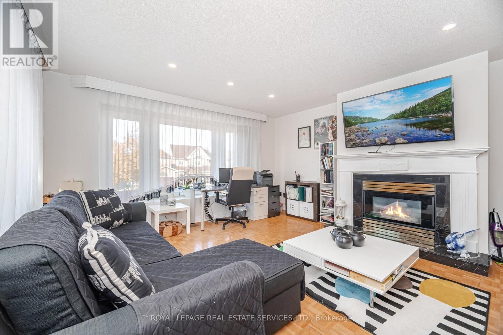 52 WILDBERRY CRESCENT Image 19