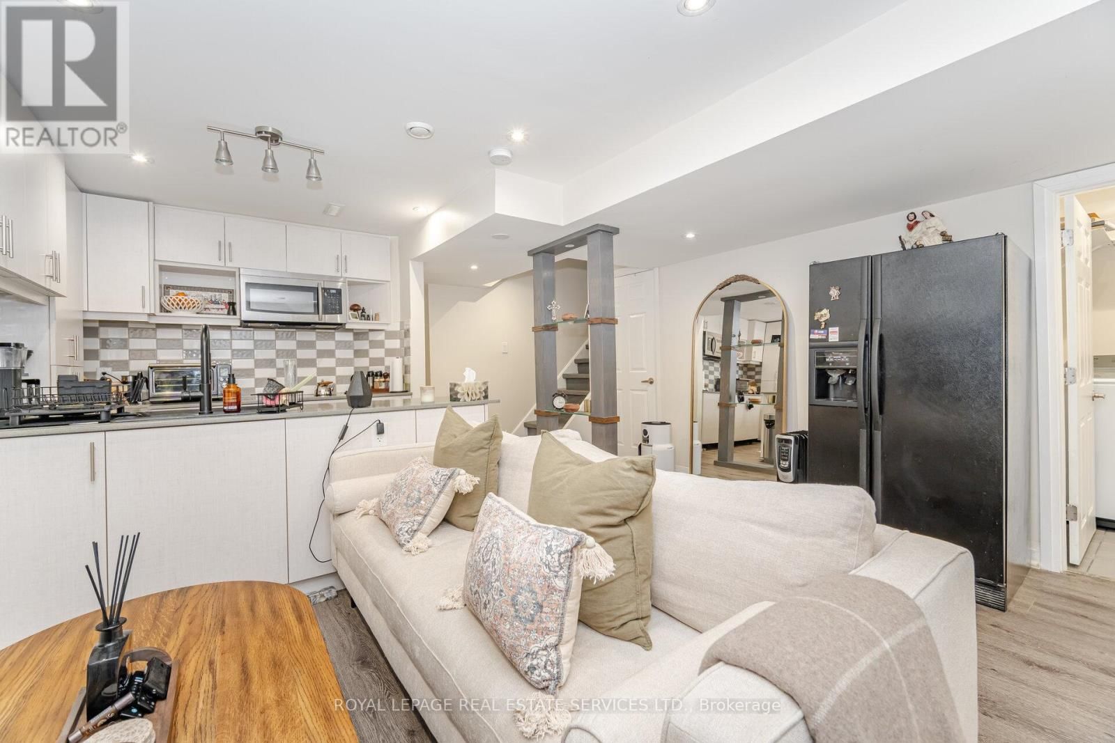 52 WILDBERRY CRESCENT Image 36