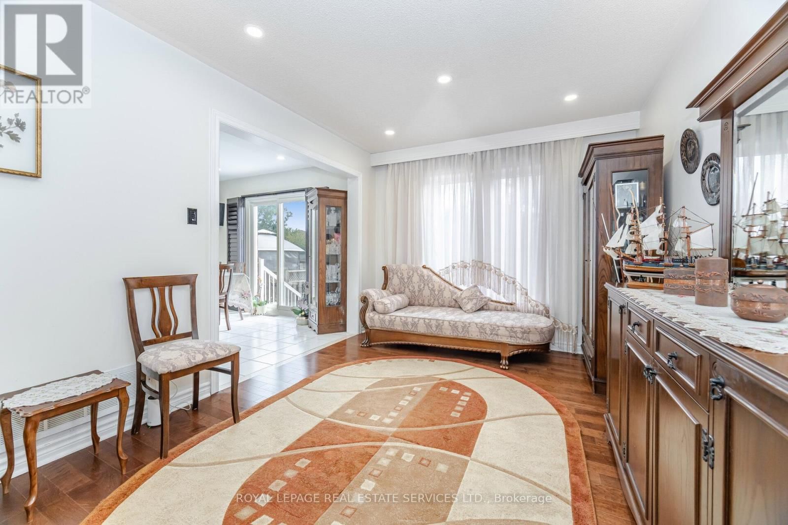 52 WILDBERRY CRESCENT Image 8