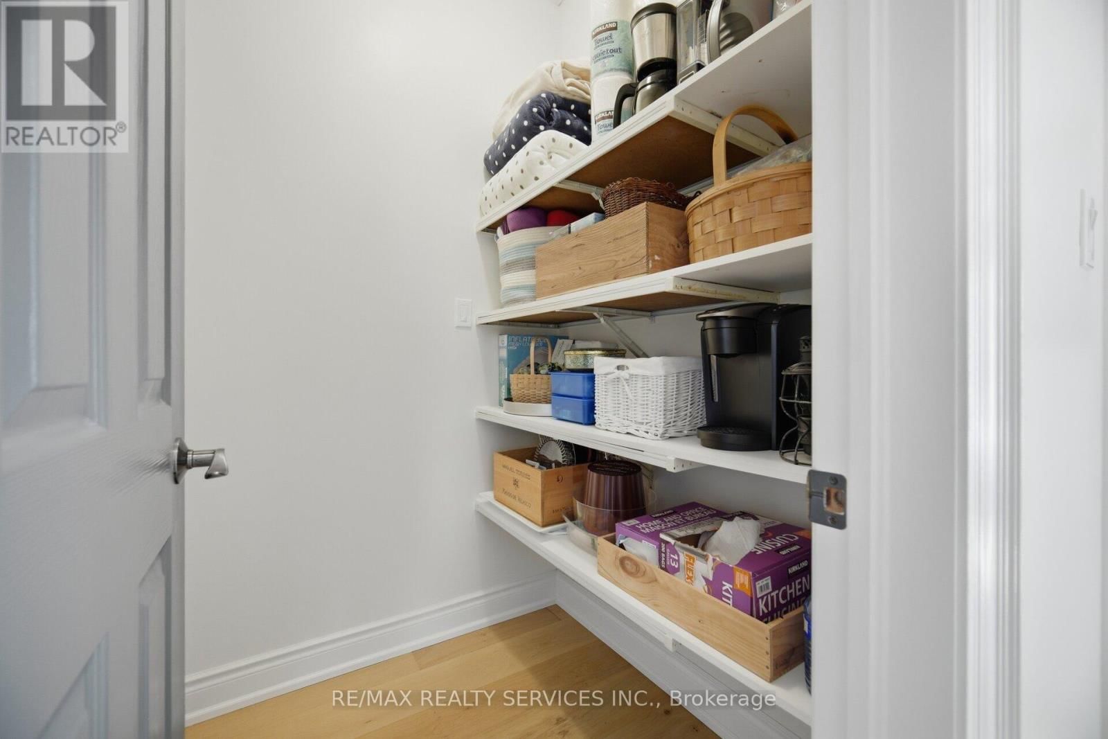 34 ISABELLA STREET Image 34