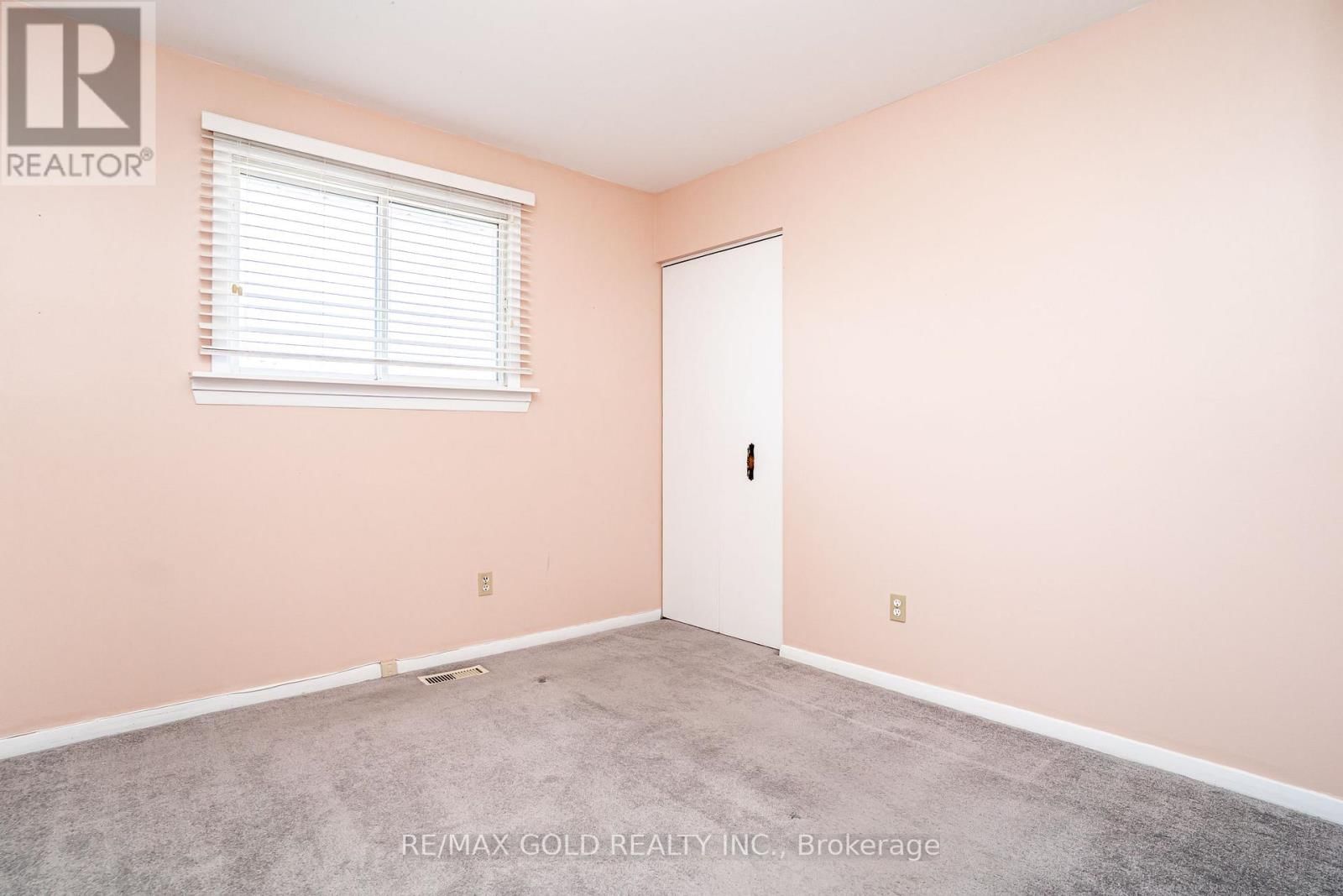 34 DEERFIELD CRESCENT Image 20