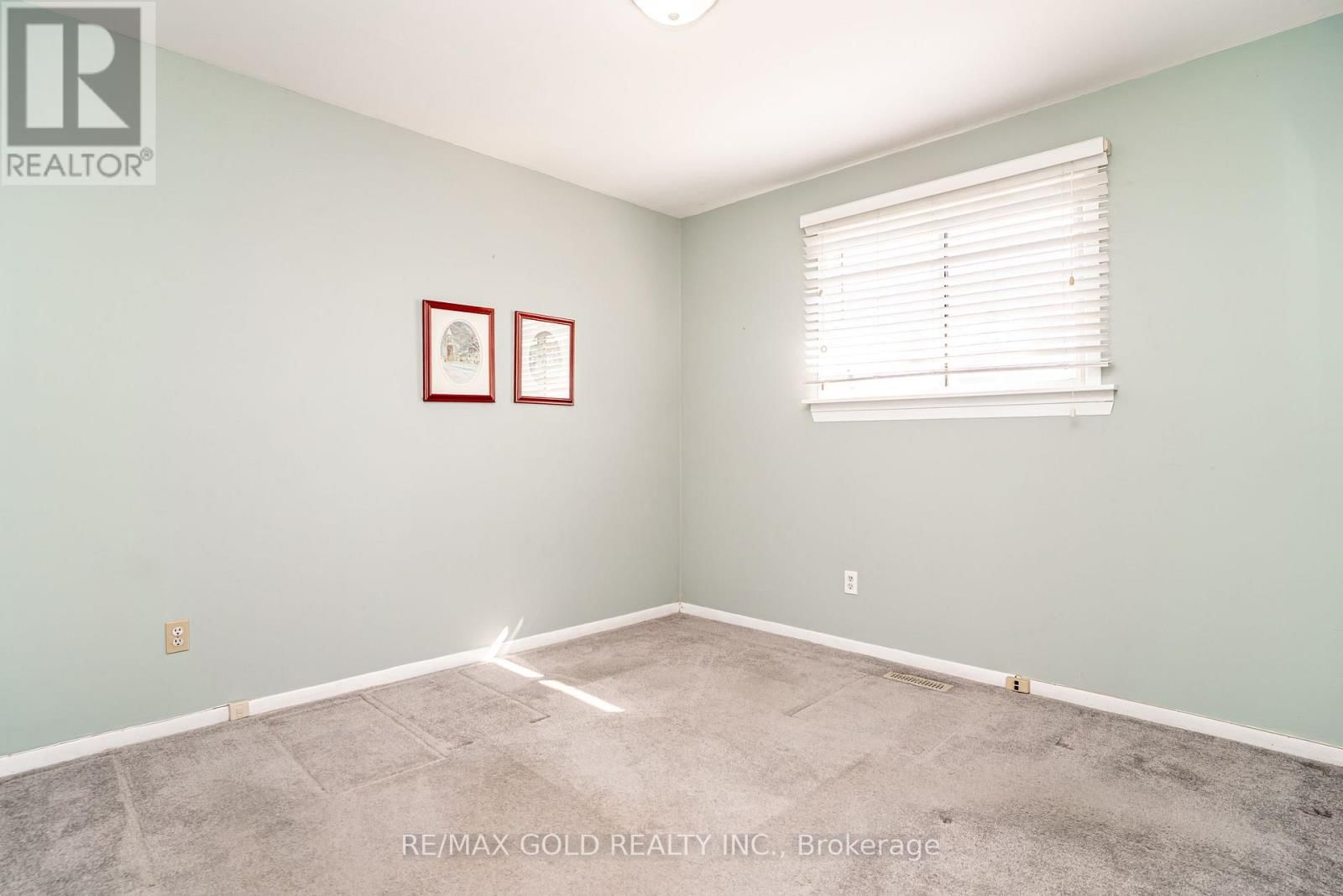 34 DEERFIELD CRESCENT Image 23