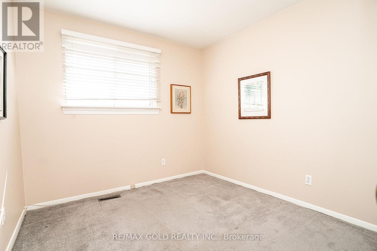 34 DEERFIELD CRESCENT Image 25