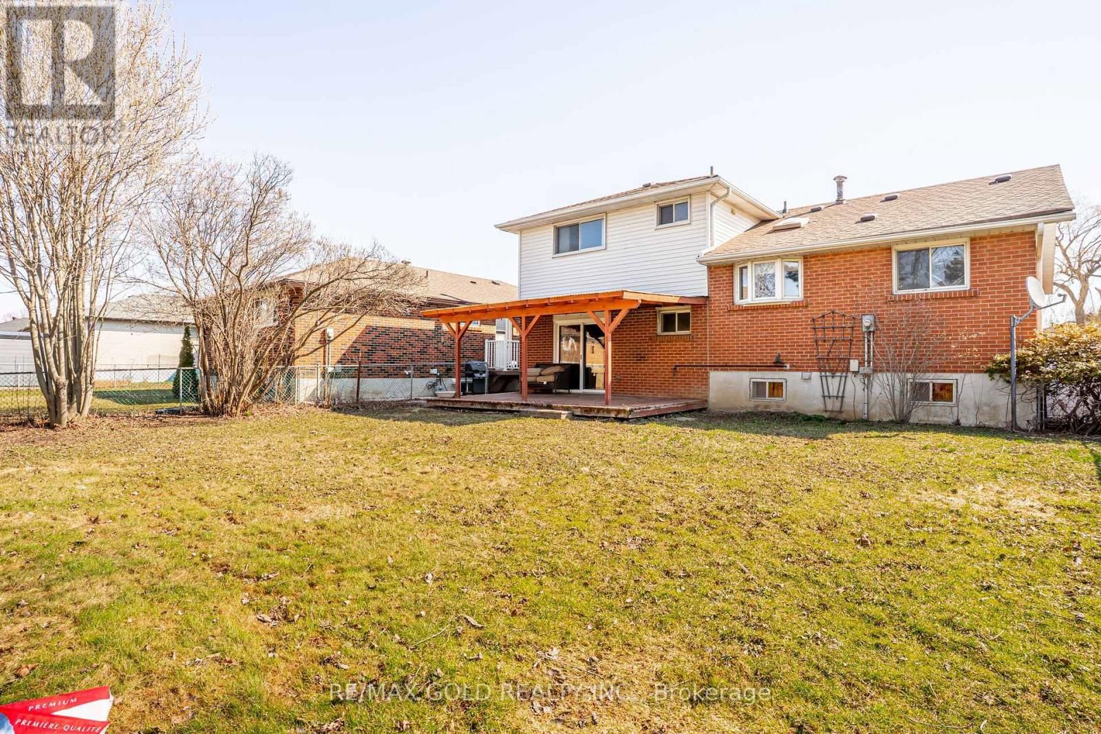 34 DEERFIELD CRESCENT Image 38