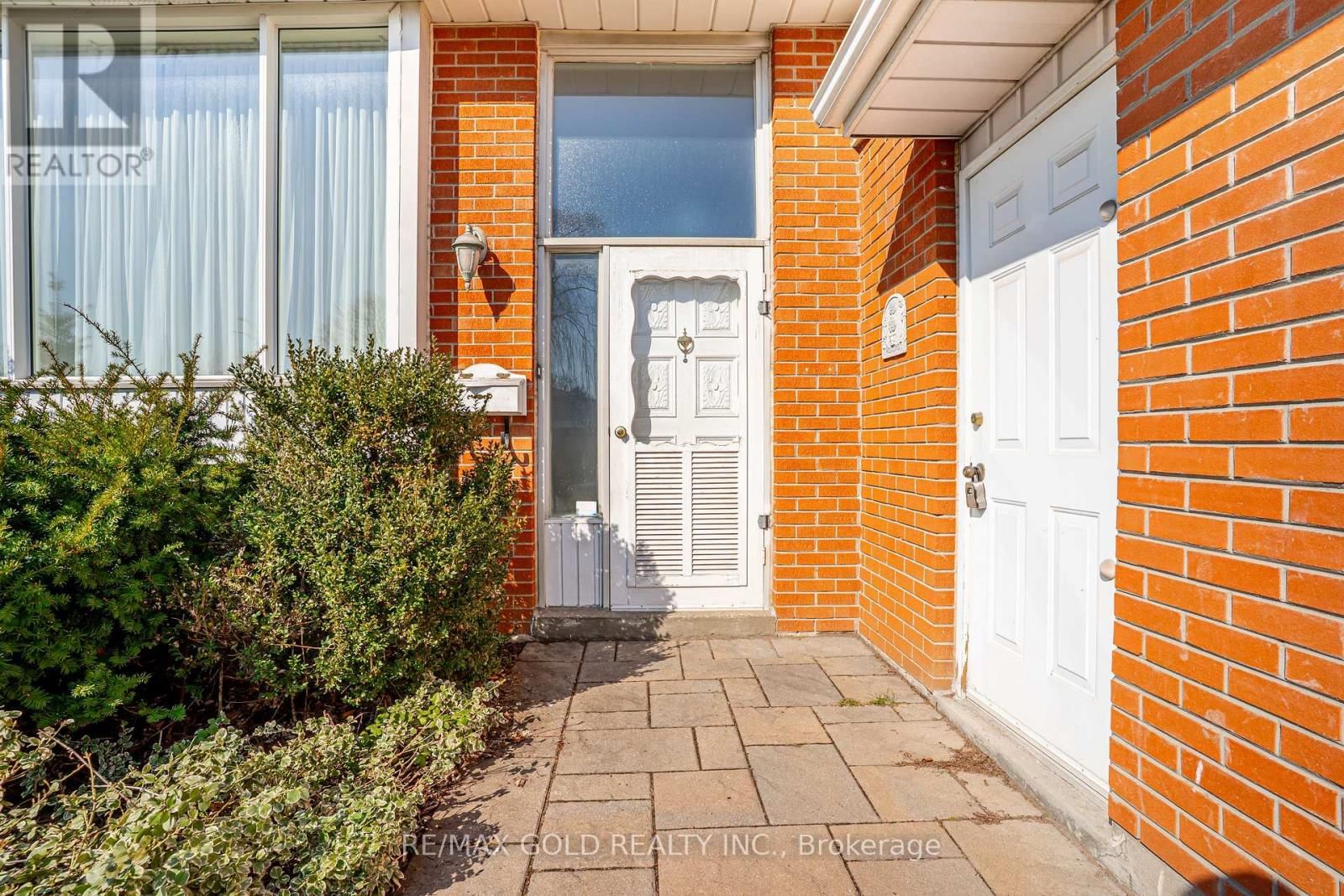 34 DEERFIELD CRESCENT Image 4