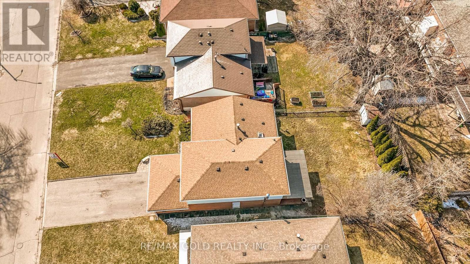 34 DEERFIELD CRESCENT Image 40