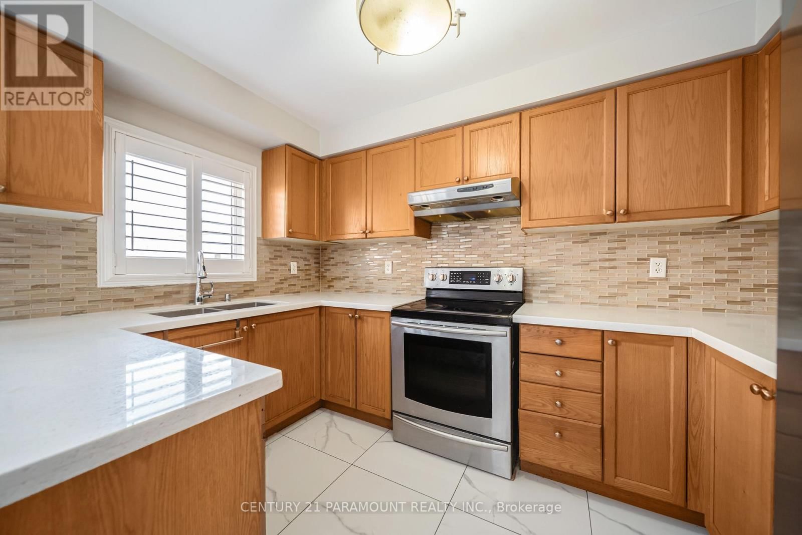 75 CRYSTAL GLEN CRESCENT Image 18