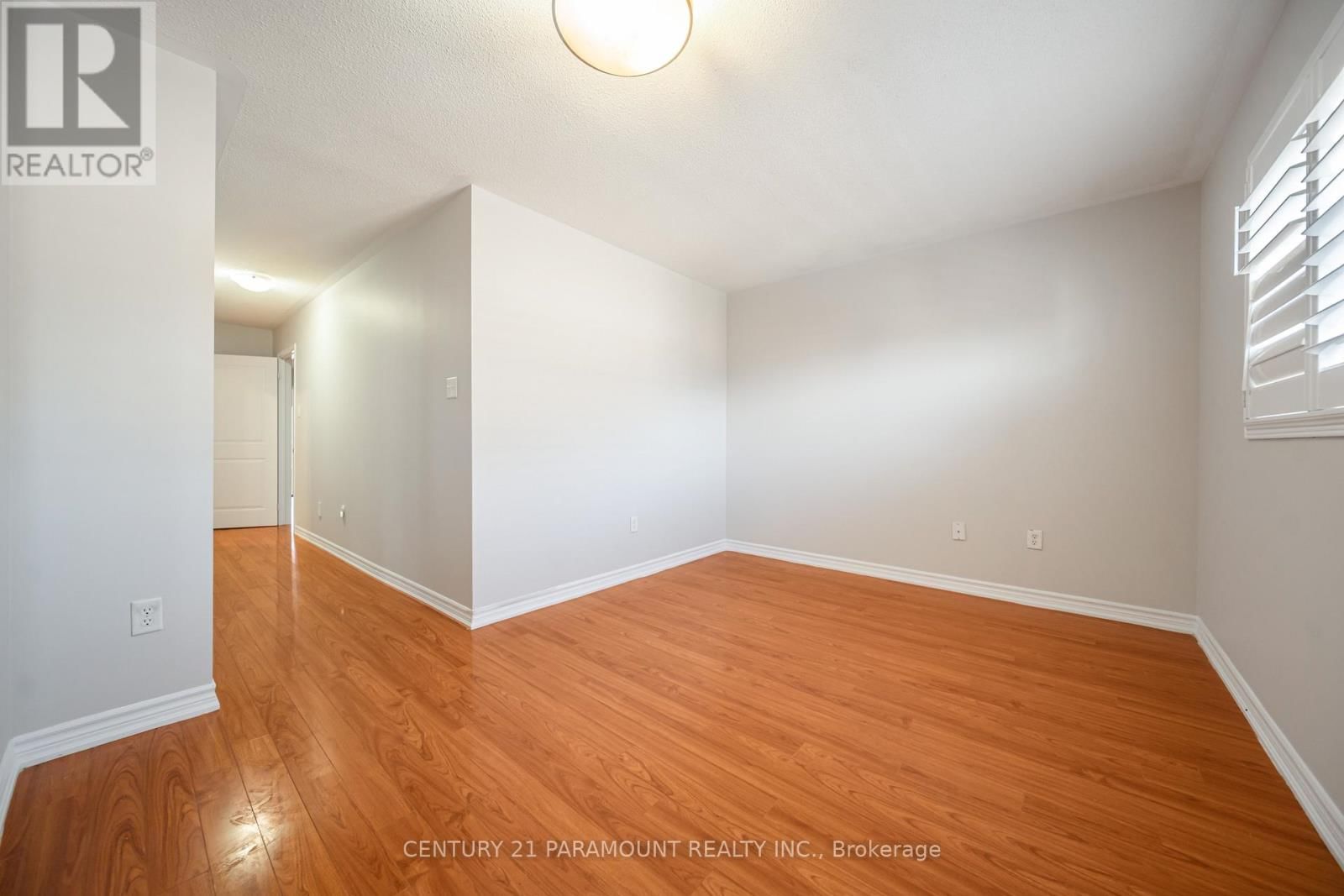 75 CRYSTAL GLEN CRESCENT Image 22