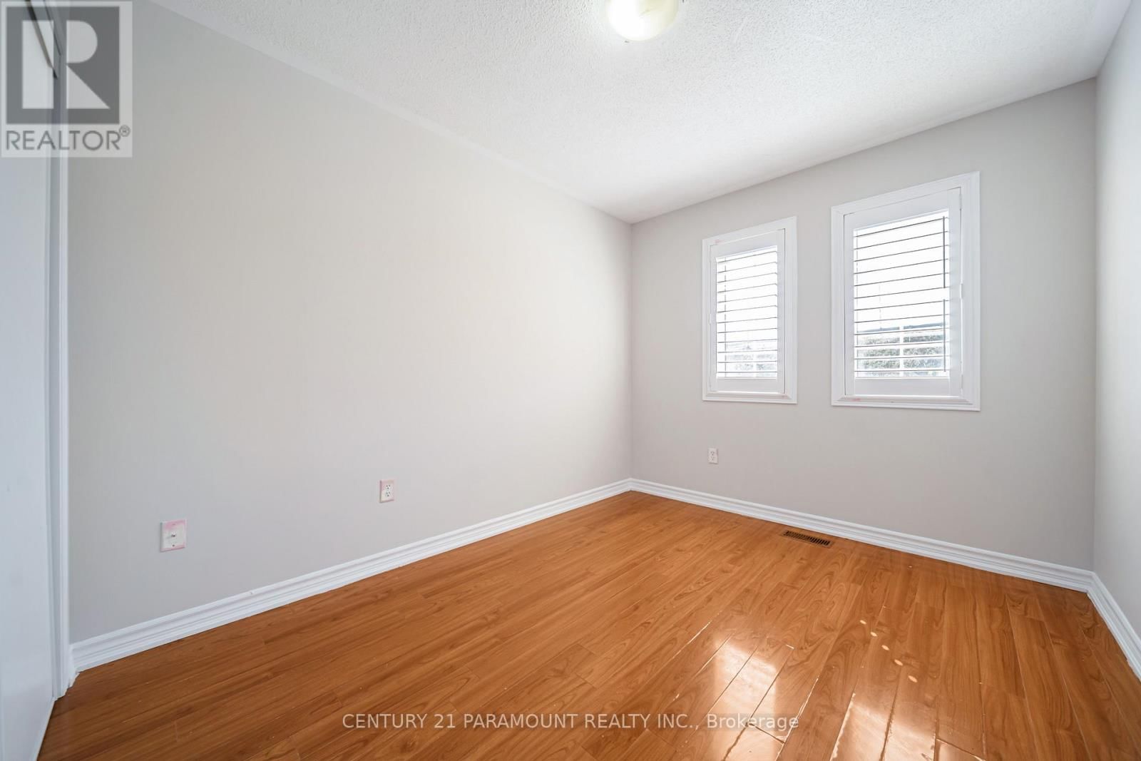 75 CRYSTAL GLEN CRESCENT Image 26