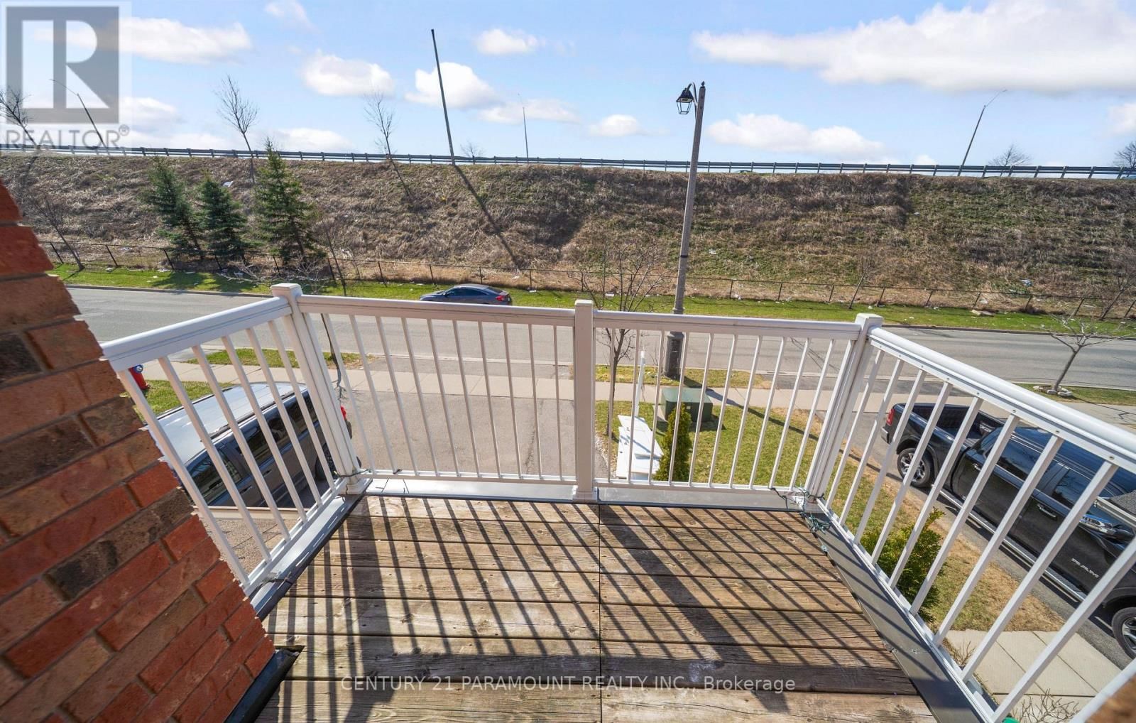 75 CRYSTAL GLEN CRESCENT Image 35