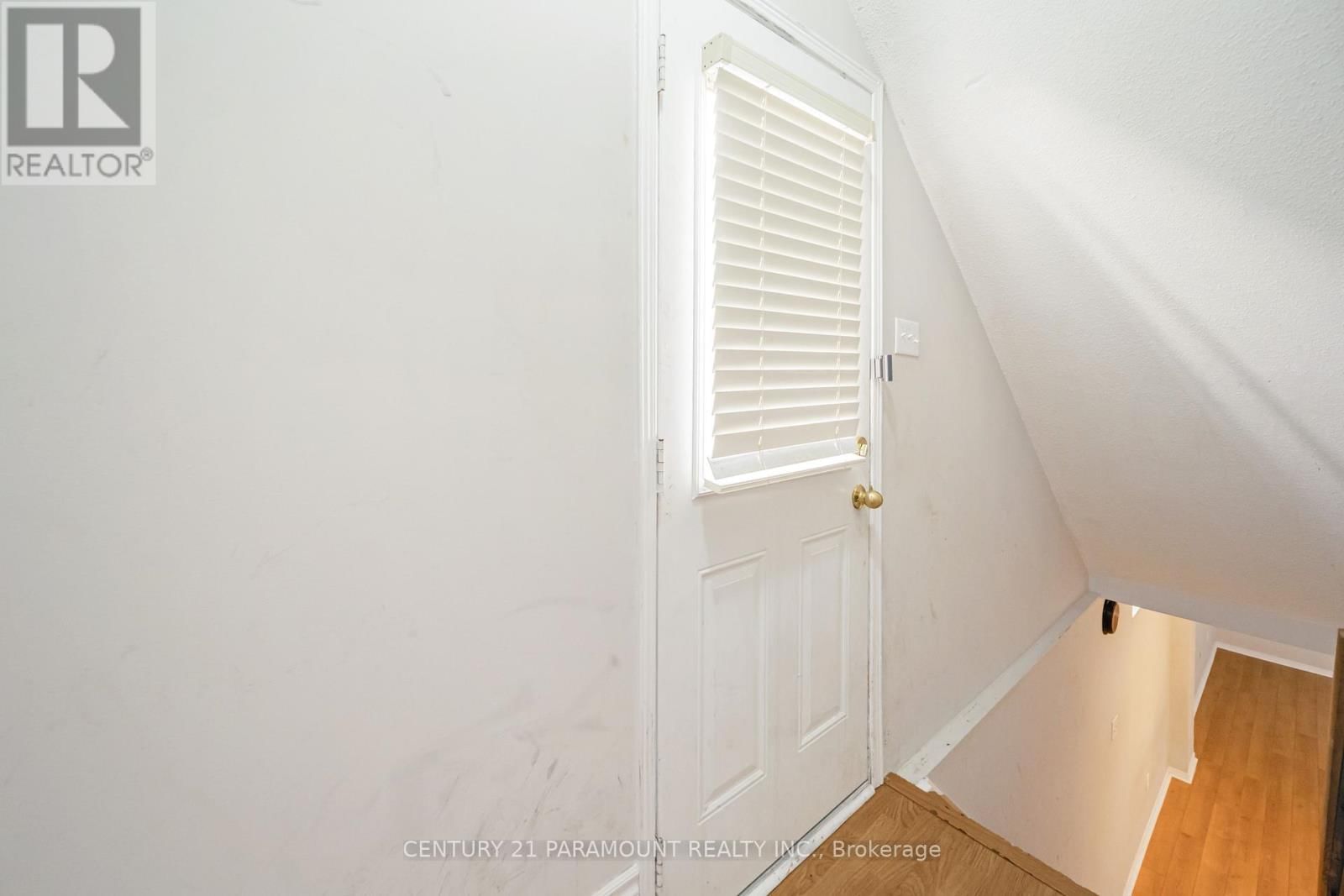 75 CRYSTAL GLEN CRESCENT Image 38