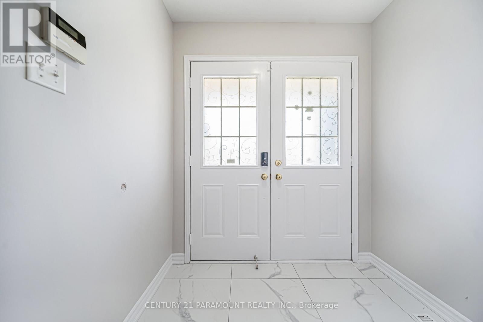 75 CRYSTAL GLEN CRESCENT Image 4