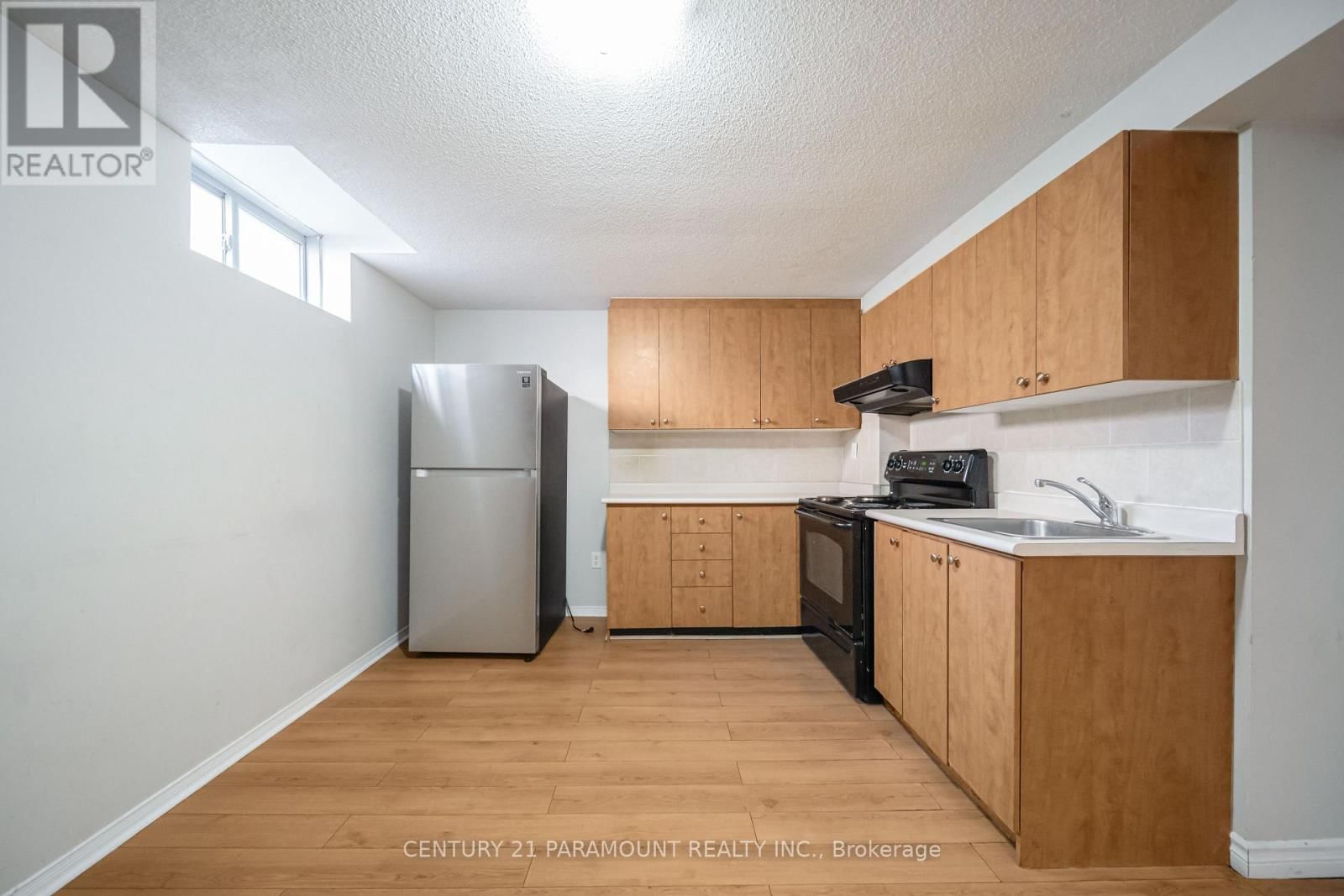 75 CRYSTAL GLEN CRESCENT Image 42