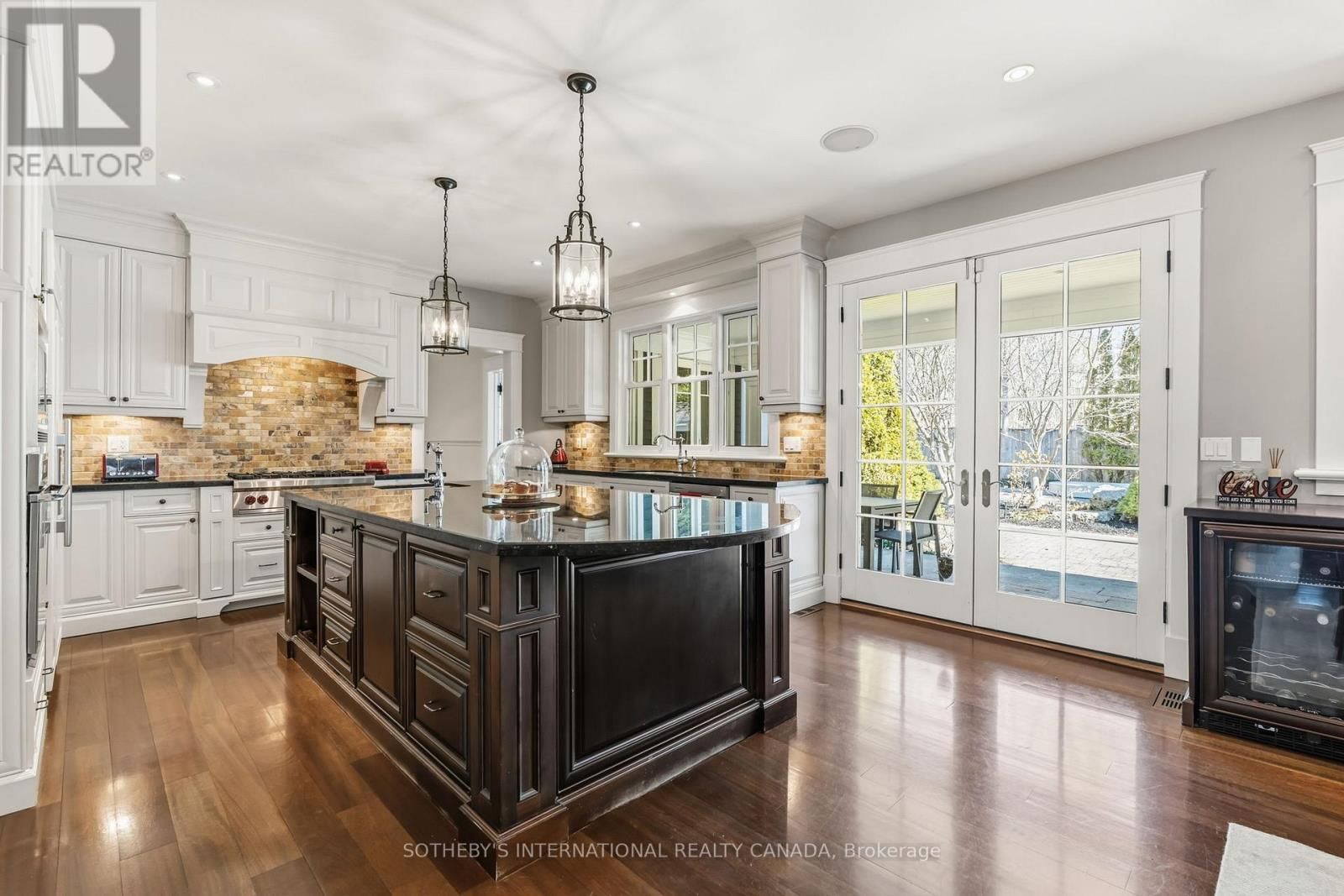 79 BIRCH HILL LANE Image 18