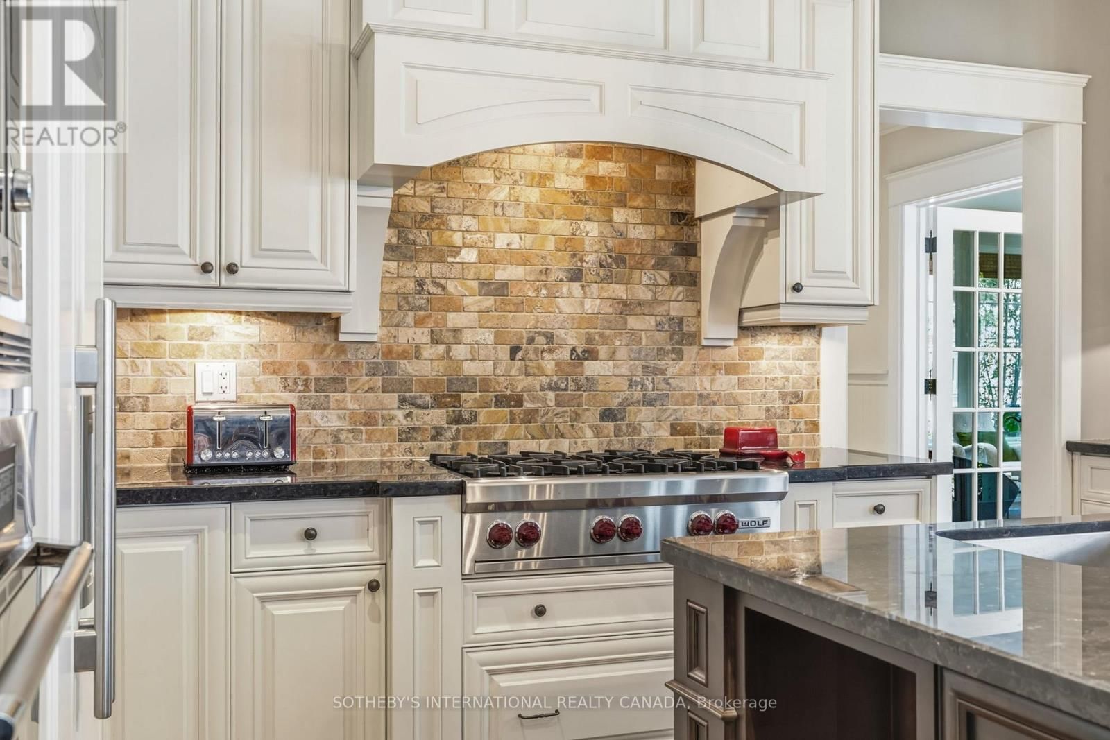 79 BIRCH HILL LANE Image 19