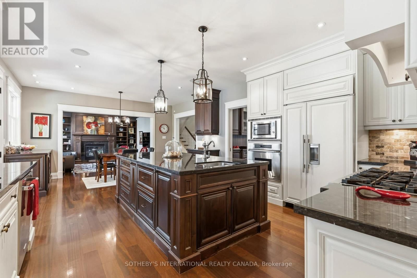 79 BIRCH HILL LANE Image 20