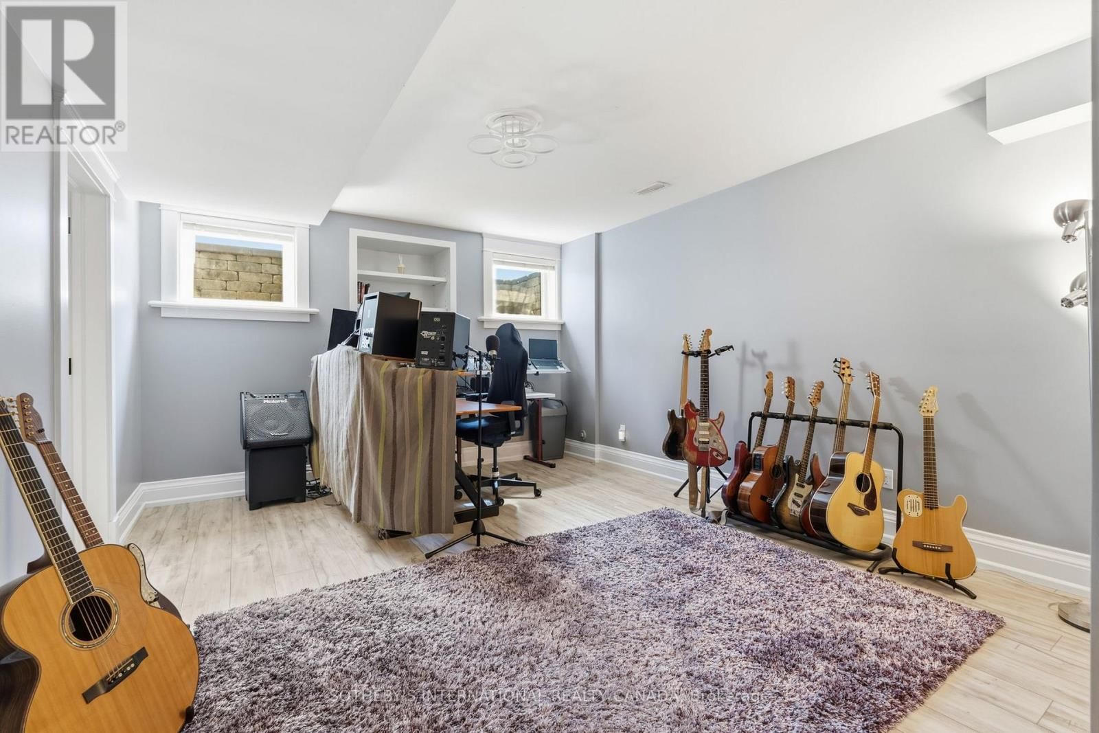 79 BIRCH HILL LANE Image 49