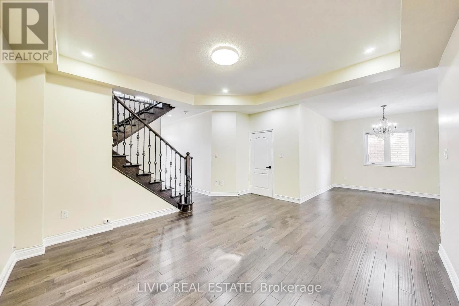 232 THORNDALE ROAD Image 6