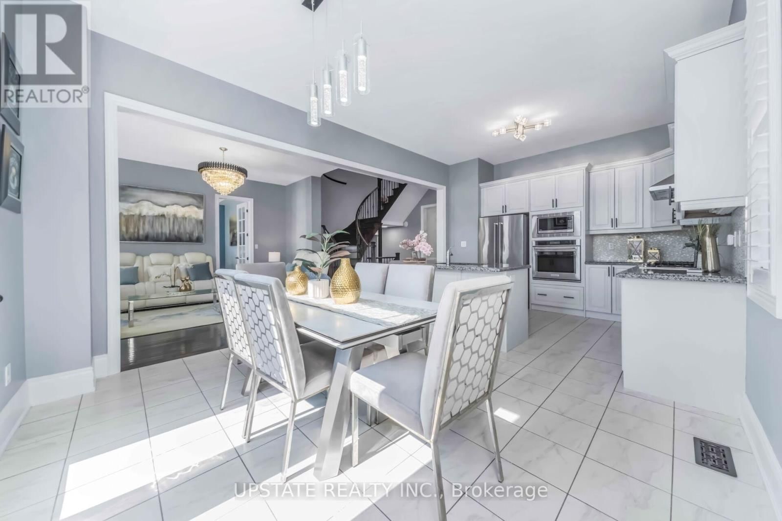 23 SPAIN CRESCENT Image 17