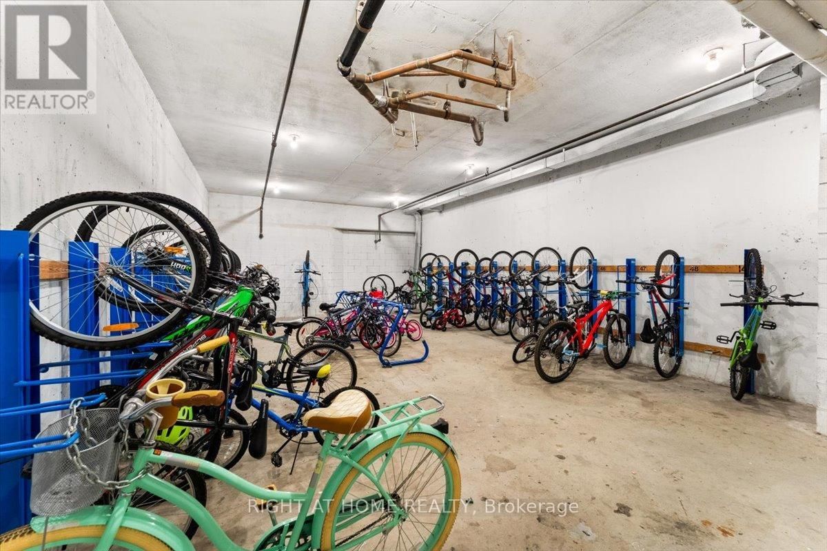 1105 - 4450 TUCANA COURT Image 38