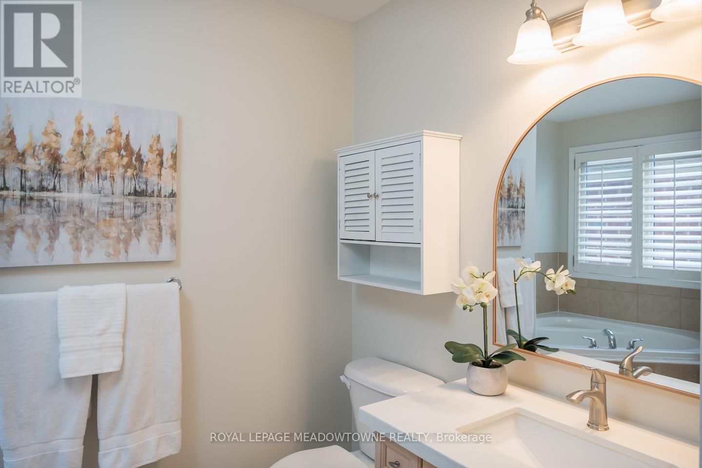 292 MCDOUGALL CROSS Image 26