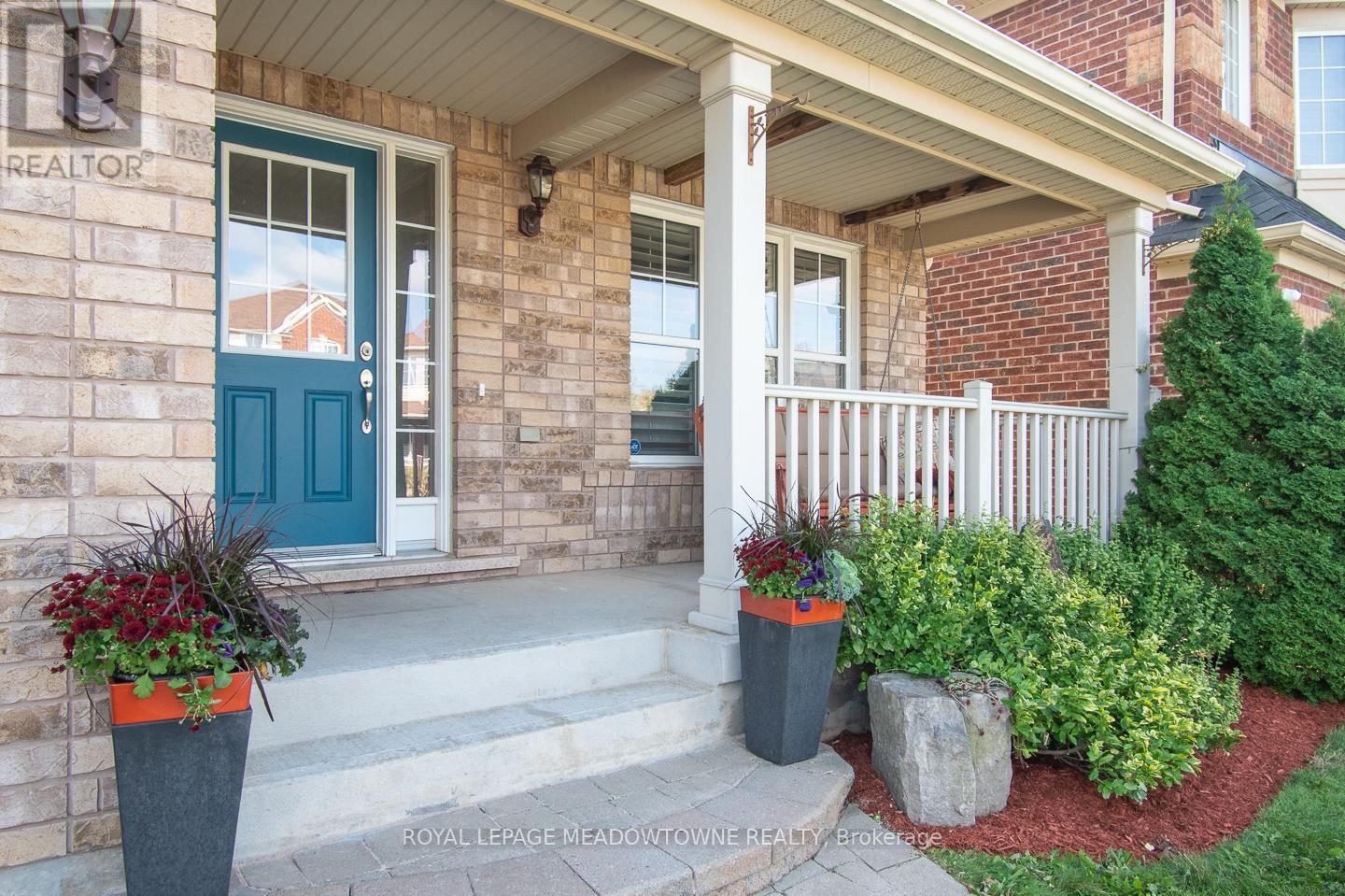 292 MCDOUGALL CROSS Image 3