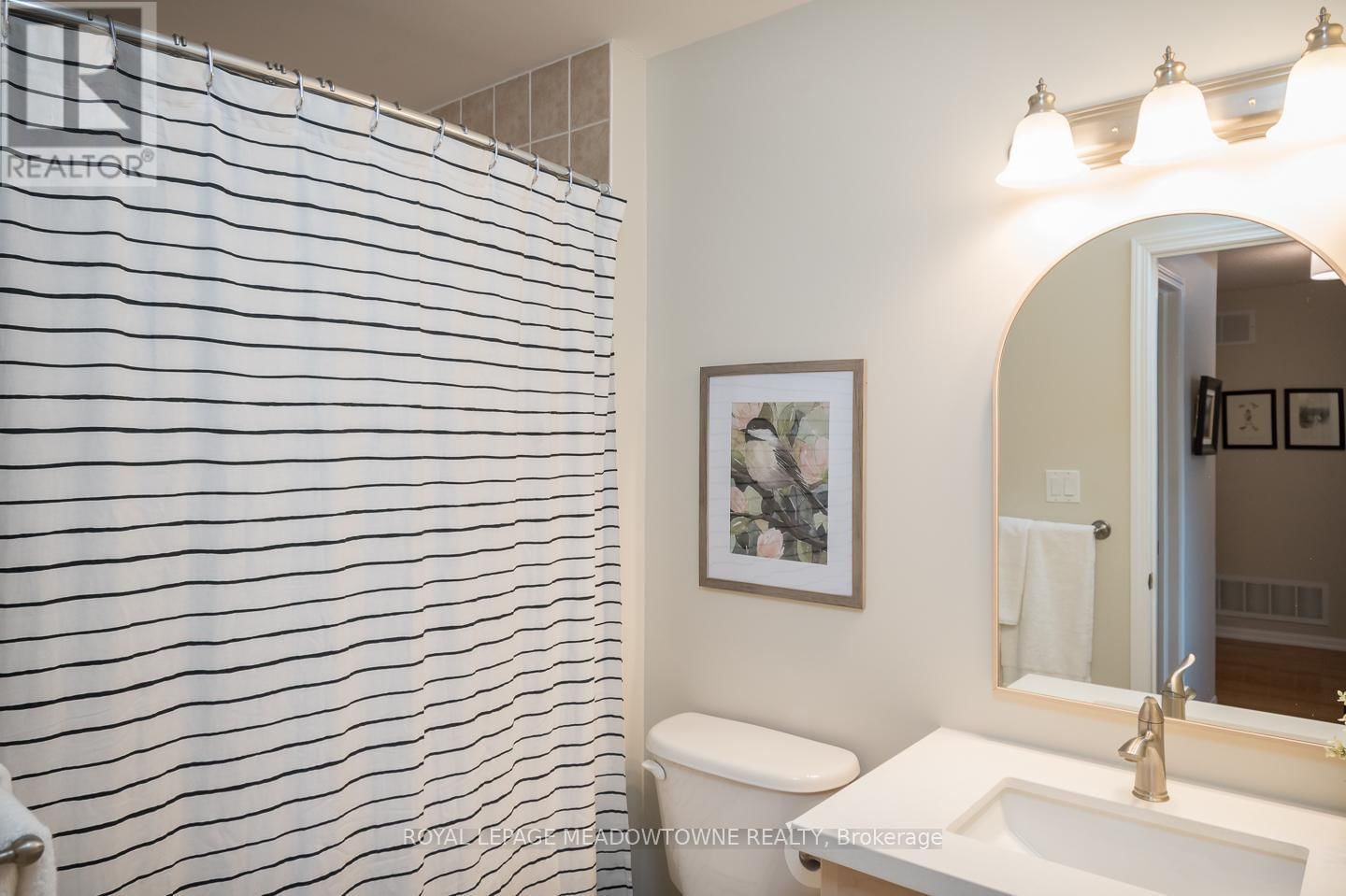 292 MCDOUGALL CROSS Image 35