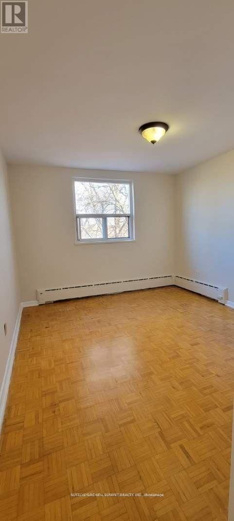 304 - 101 BROOKHAVEN DRIVE Image 12