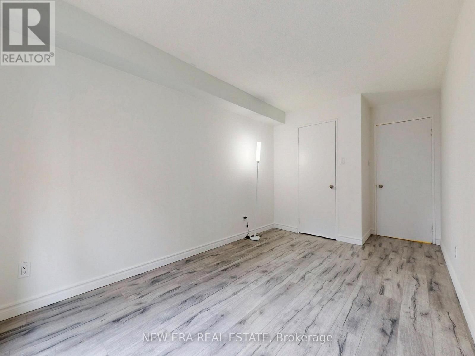 409 - 115 HILLCREST AVENUE Image 11