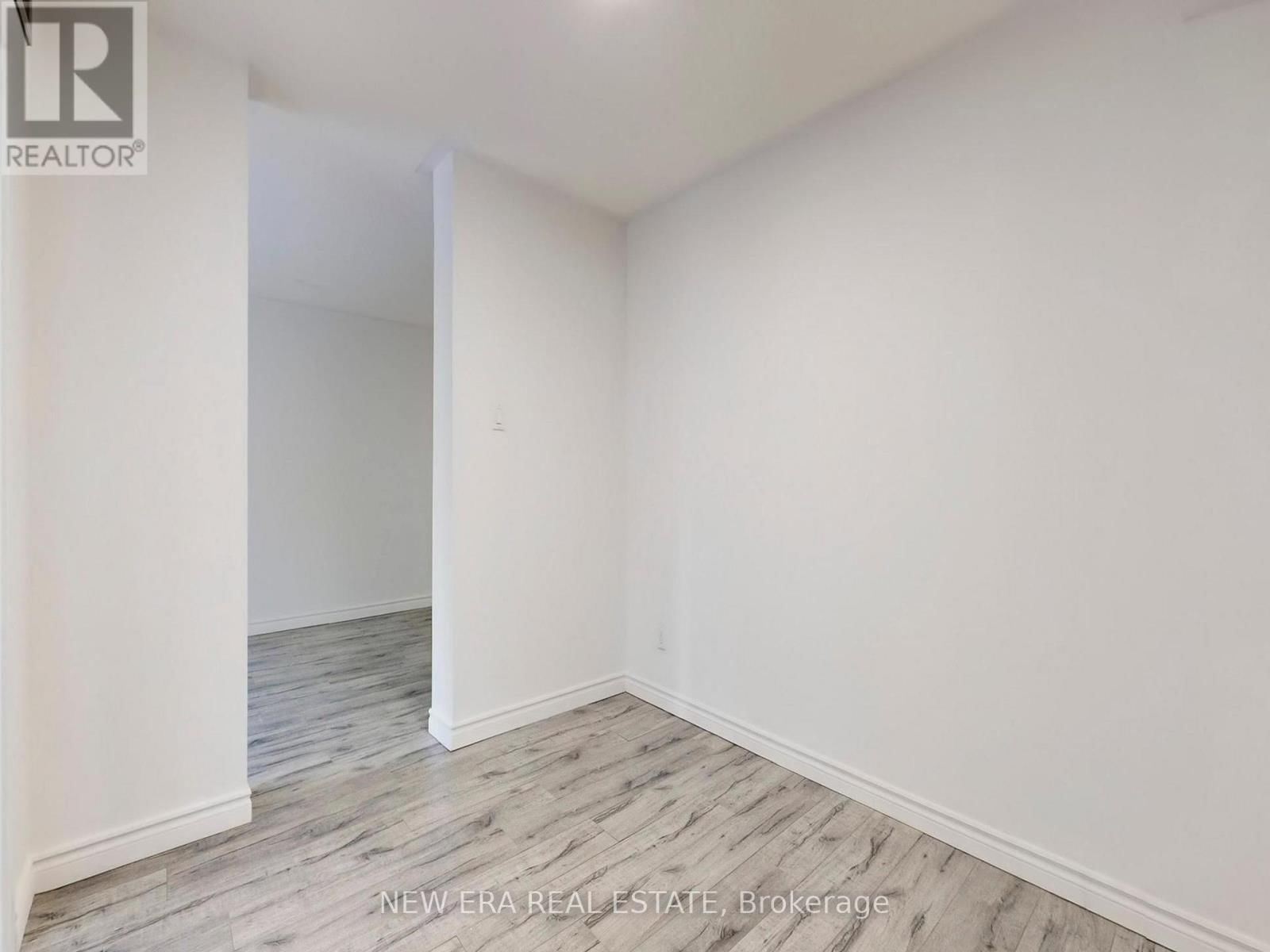 409 - 115 HILLCREST AVENUE Image 12