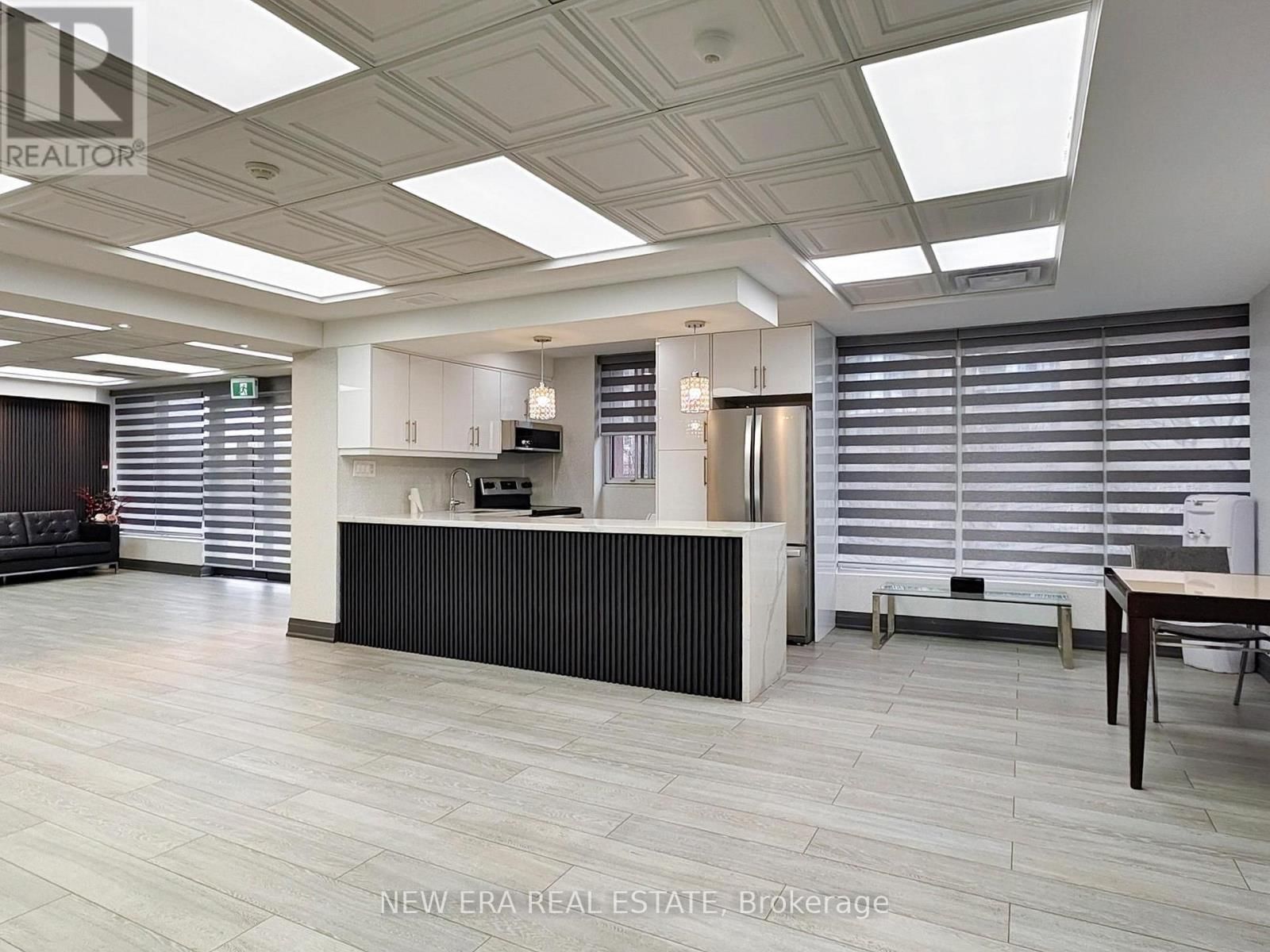 409 - 115 HILLCREST AVENUE Image 24