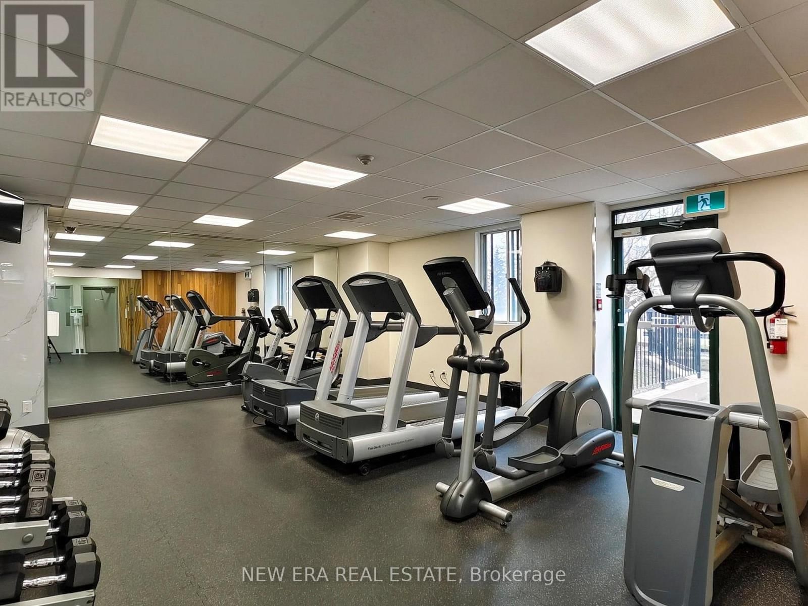 409 - 115 HILLCREST AVENUE Image 25