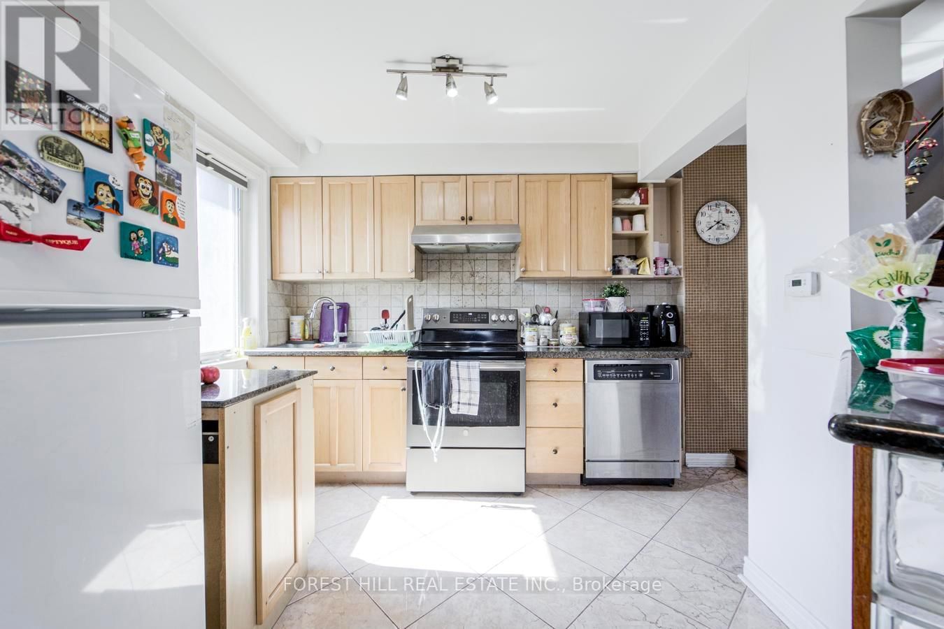 19 TROY STREET Image 25