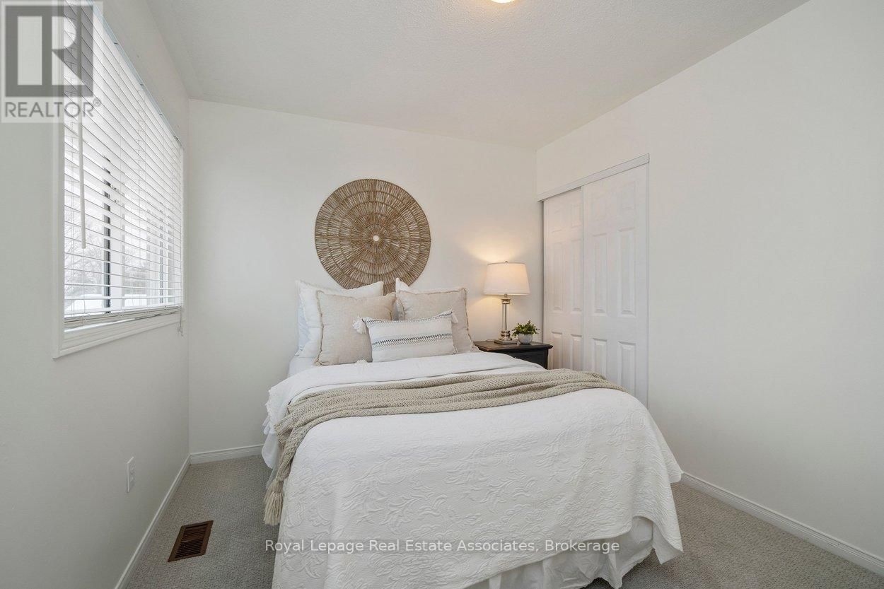 42 HARRIET STREET Image 29