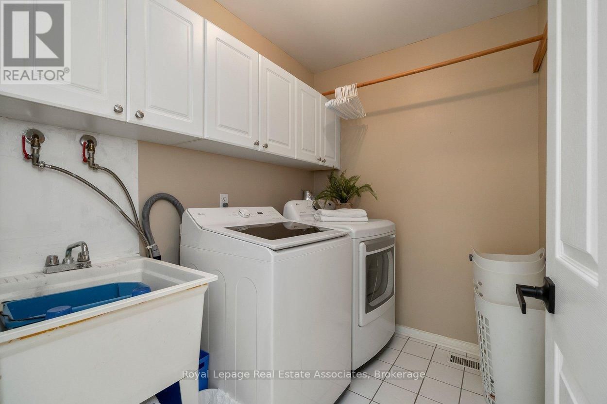 42 HARRIET STREET Image 33