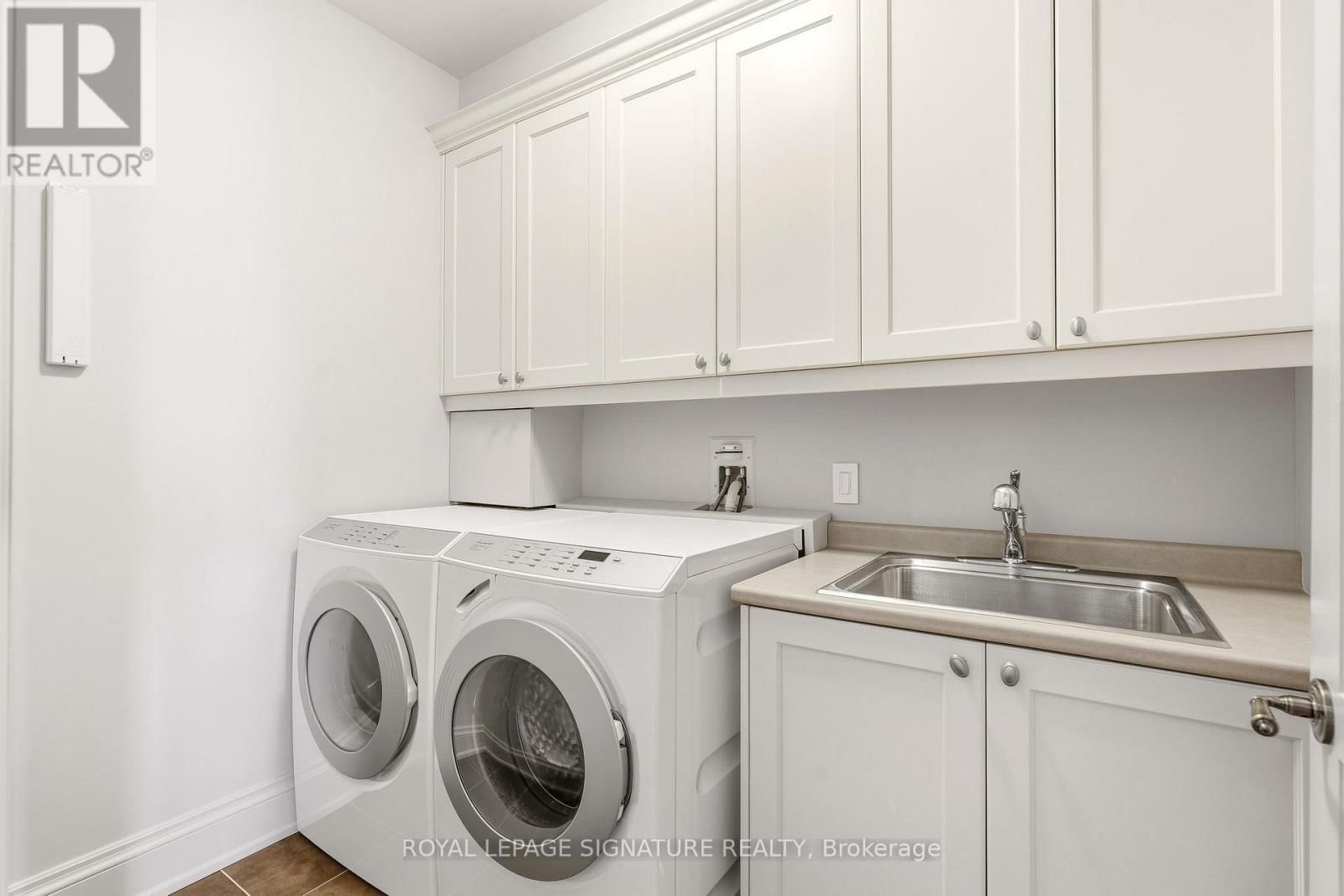 1101 - 111 FORSYTHE STREET Image 37