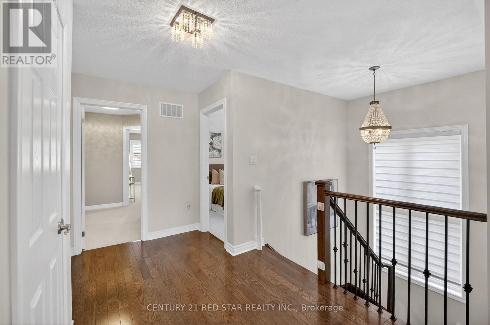 2416 VILLAGE COMMON Image 33