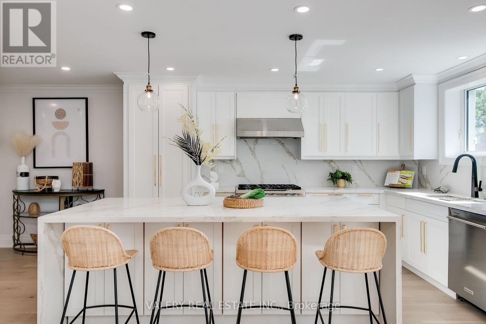 1 - 30 MORGAN AVENUE Image 18