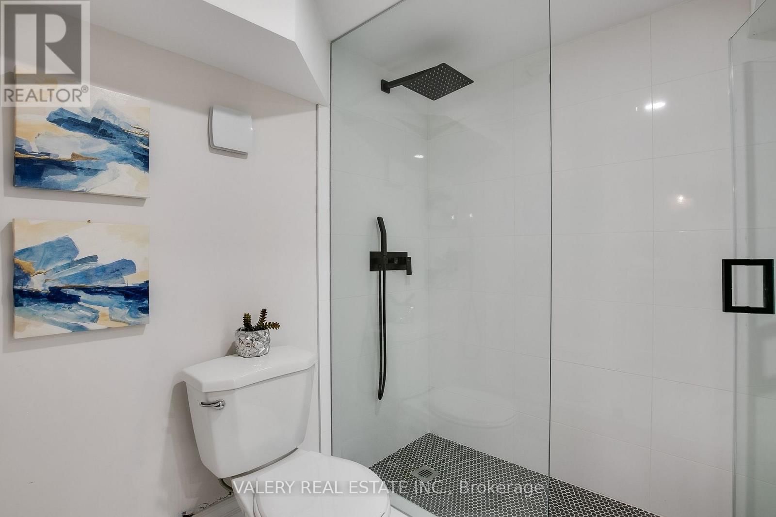 1 - 30 MORGAN AVENUE Image 19