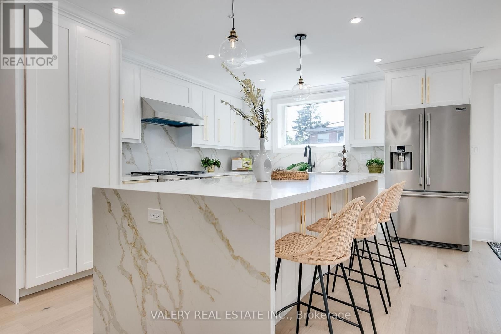 1 - 30 MORGAN AVENUE Image 24