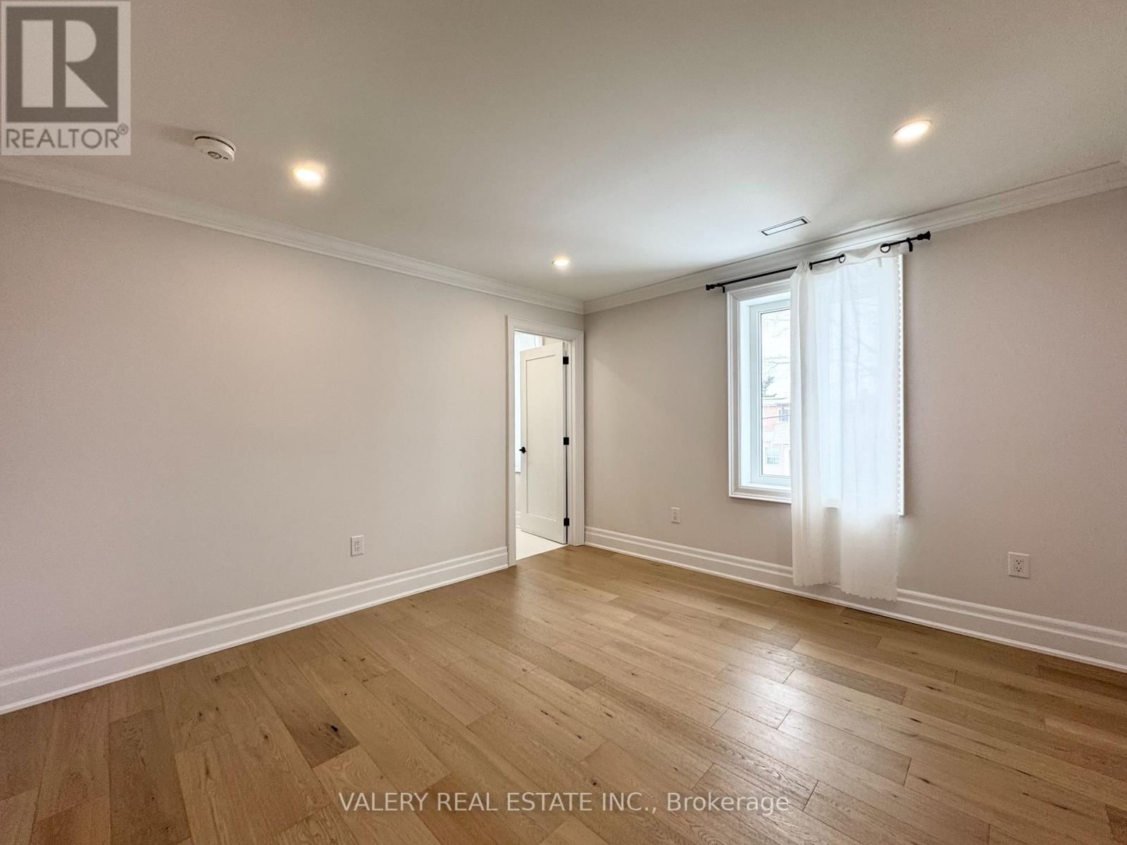 1 - 30 MORGAN AVENUE Image 26