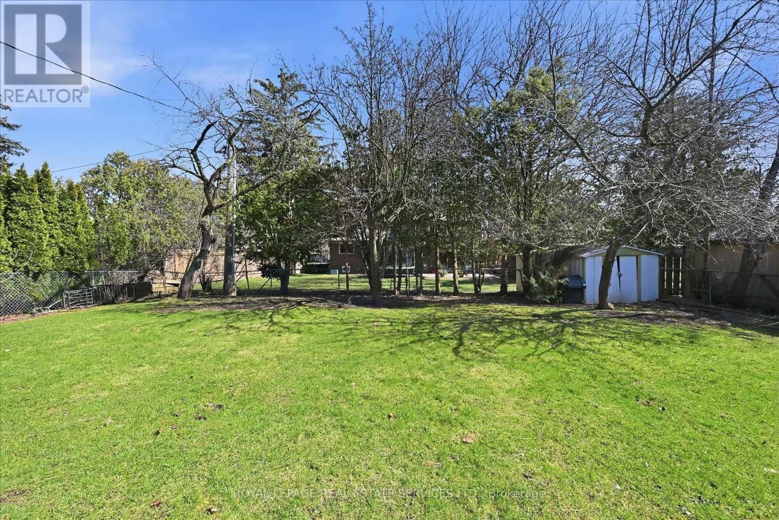 2142 HIXON STREET Image 47